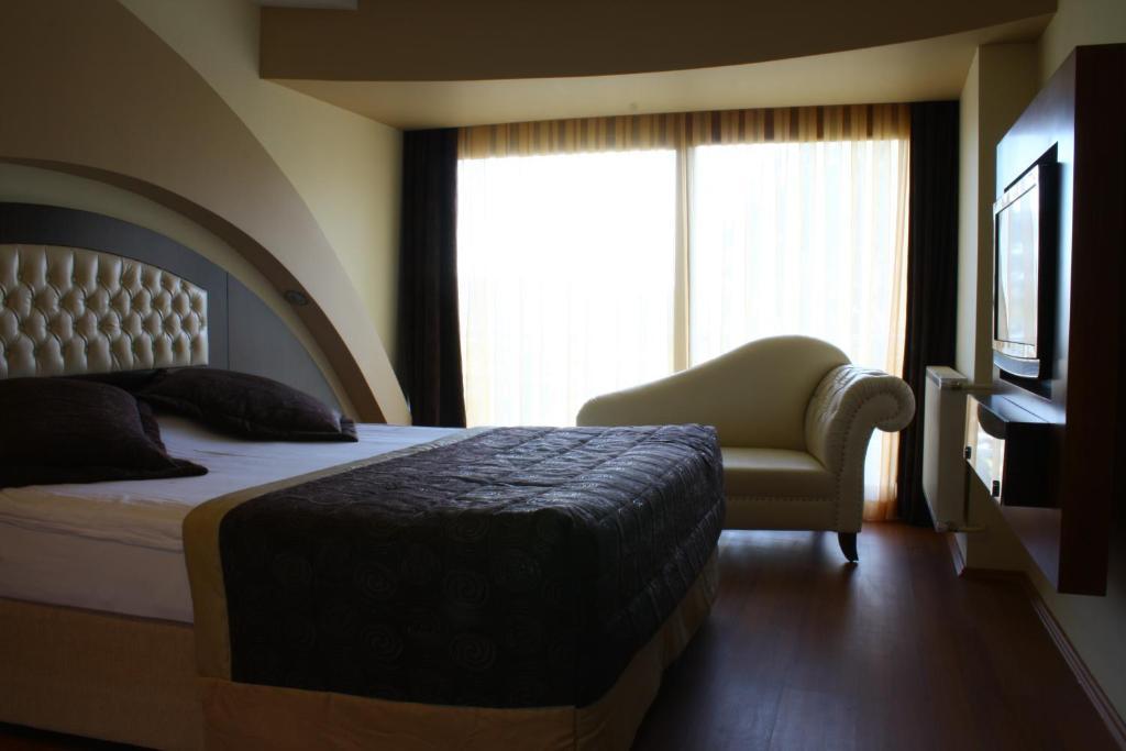 Berksoy Hotel Бергама Стая снимка