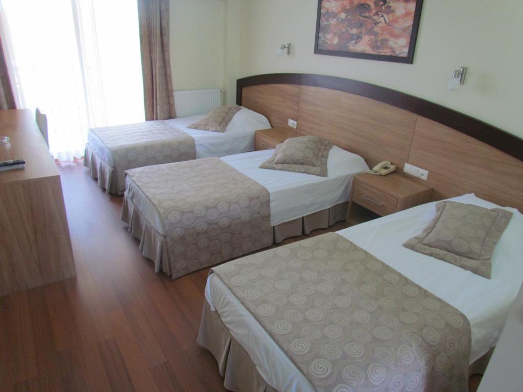 Berksoy Hotel Бергама Стая снимка